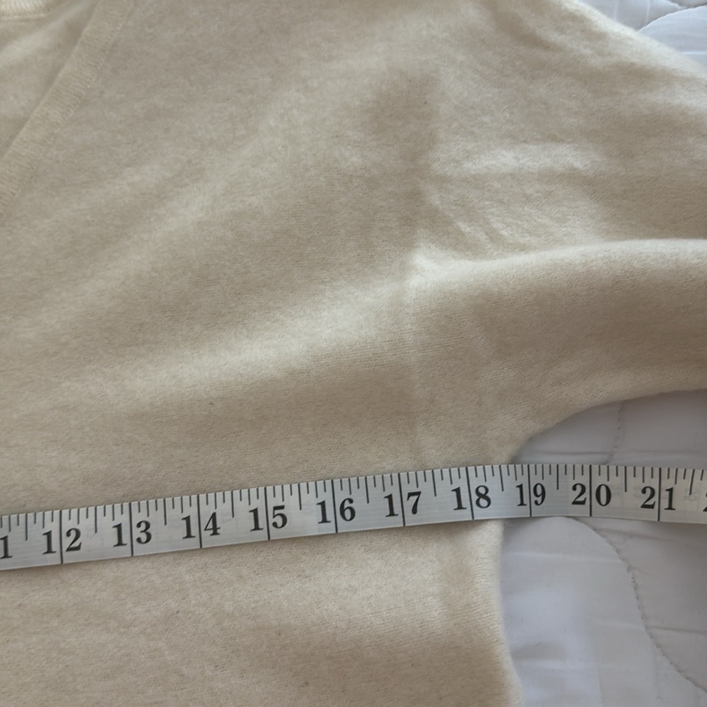 NAADAM 100% Cashmere Sweater - Picture 4 of 5